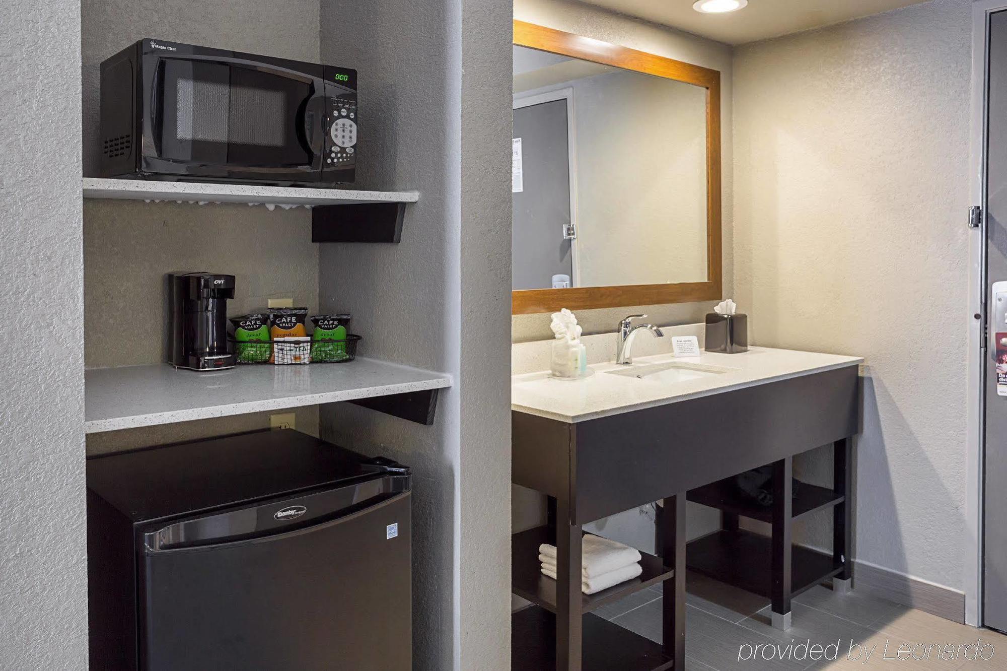 Comfort Suites University Bâton-Rouge Extérieur photo