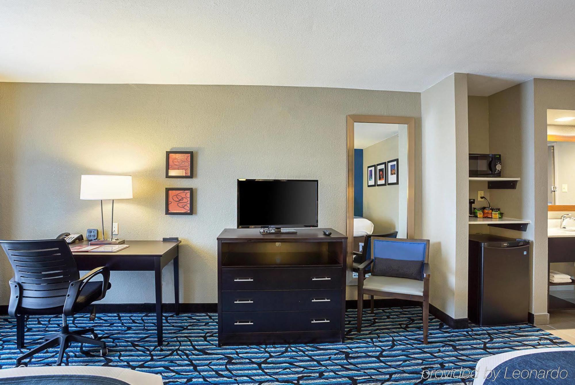 Comfort Suites University Bâton-Rouge Extérieur photo